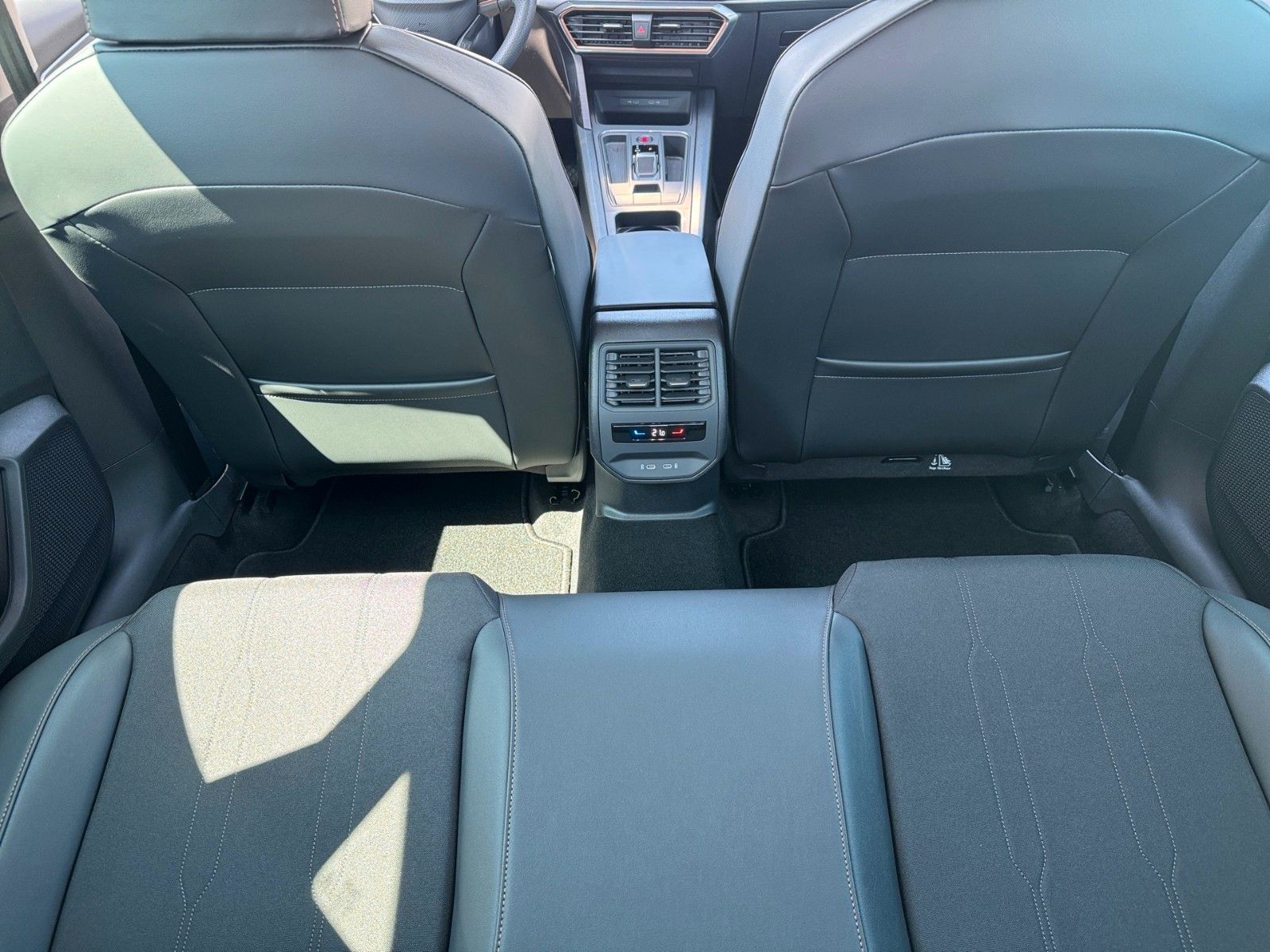 Cupra Leon 1.5 eTSI - Samsaru's Car Outlet