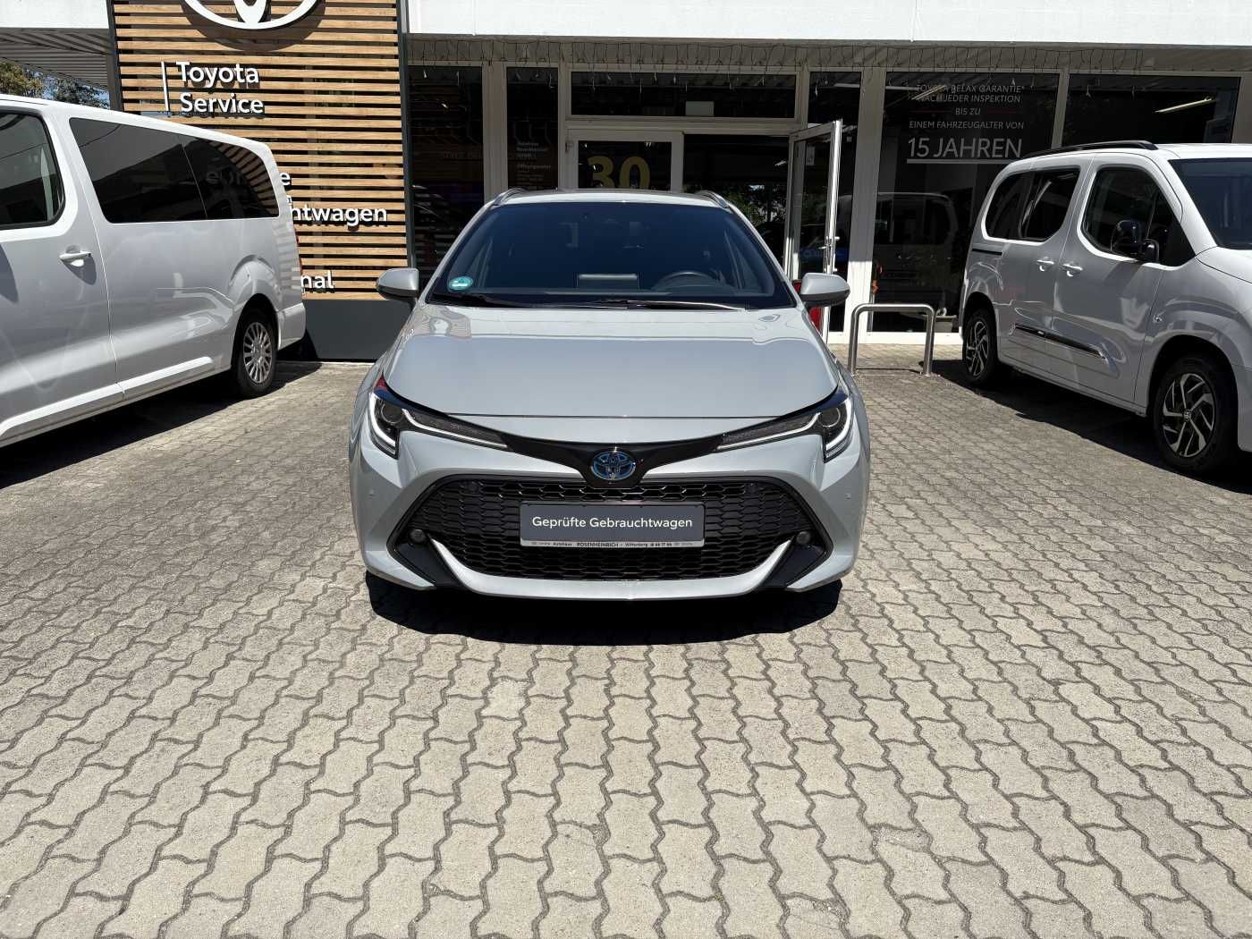 Toyota Corolla Touring Sports Hybrid - Samsaru's Car Outlet