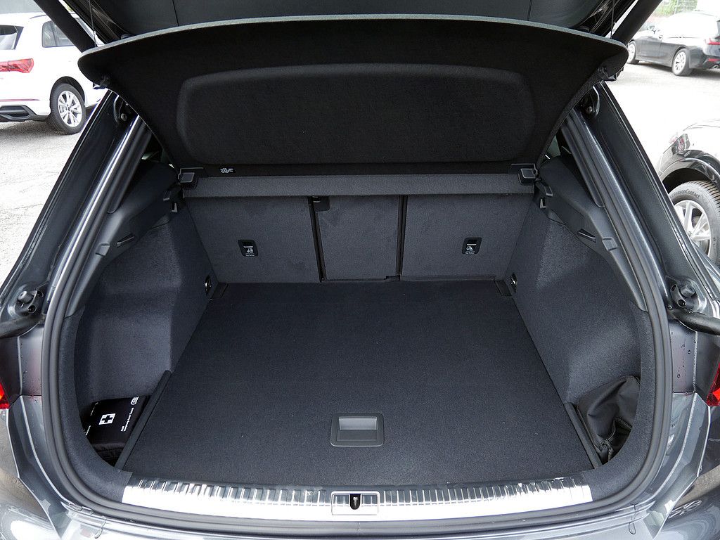 Audi Q3 45 TFSI quattro S line SONOS+AHK+NAVI+KAMERA+