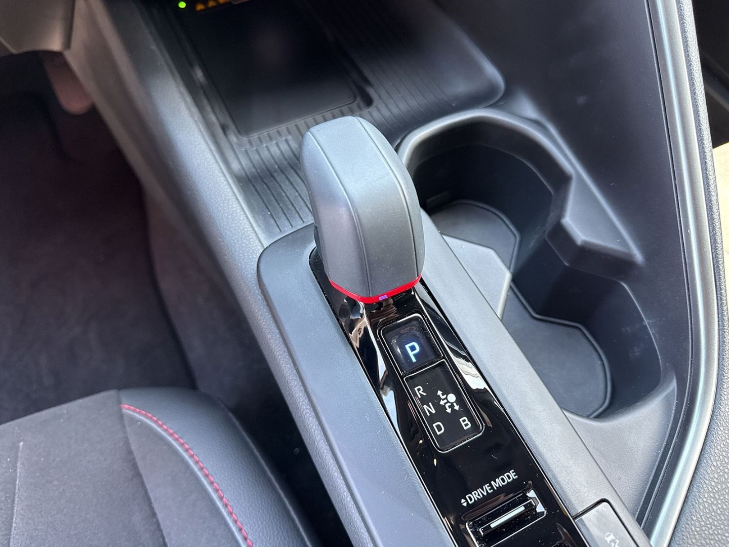 Toyota C-HR 2.0 Plug-In Hybrid GR SPORT +Navi +LED +Kam
