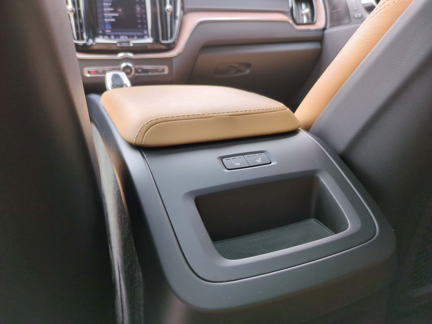 Volvo XC60 Inscription Recharge Plug-In Hybrid AWD T8