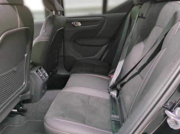 Volvo XC40 Plus Recharge Pure Electric 2WD