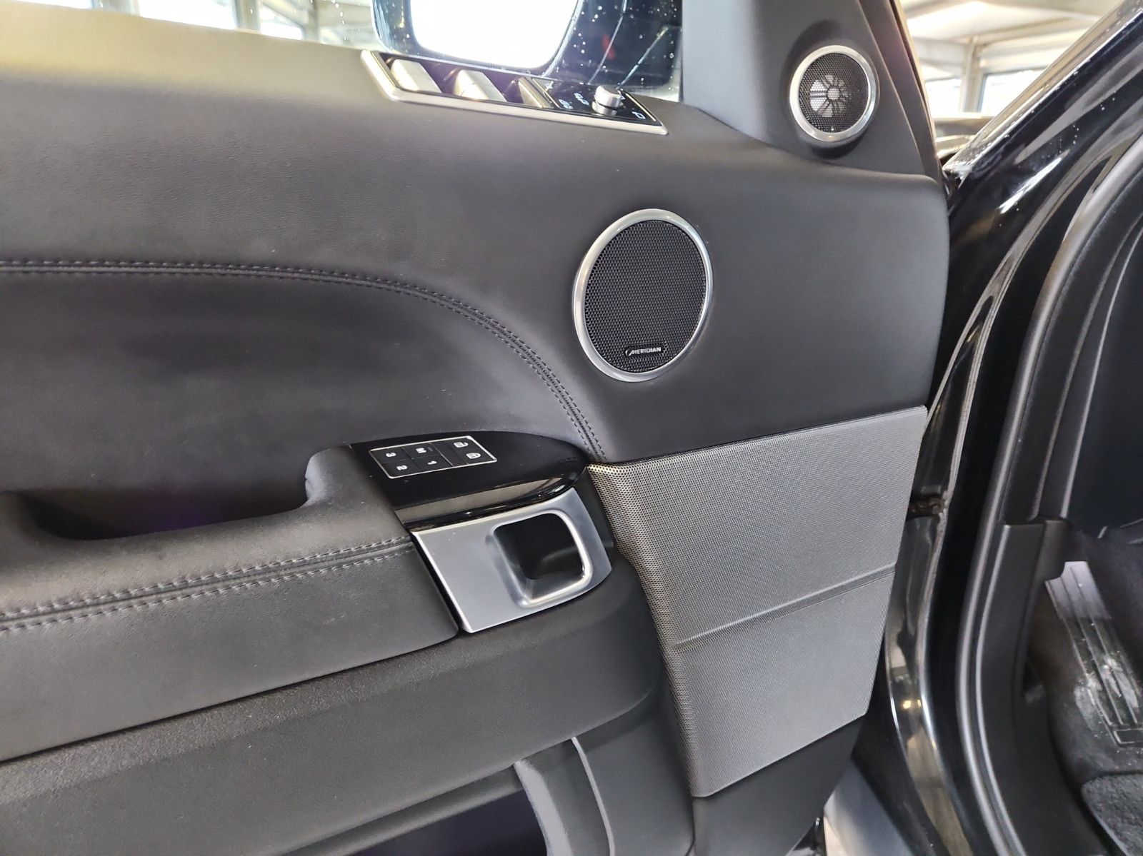 Range Rover Sport - Samsaru's Car Outlet