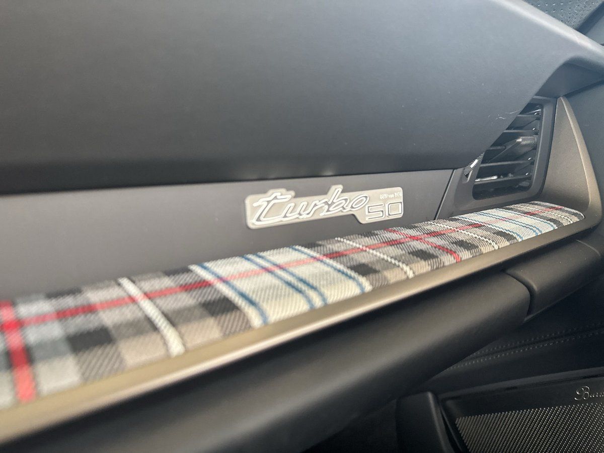 Porsche 992 TURBO 50 JAHRE HERITAGE DESIGN PAKET