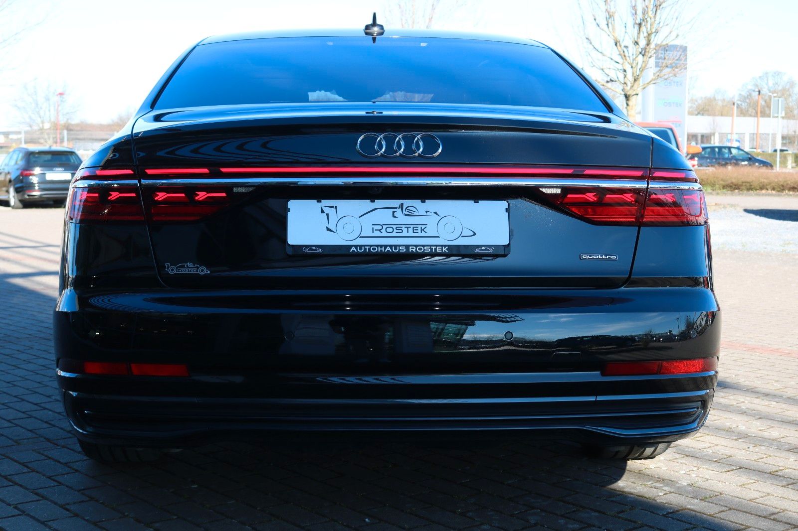 Audi A8 60 TFSI e quattro - Samsaru's Car Outlet