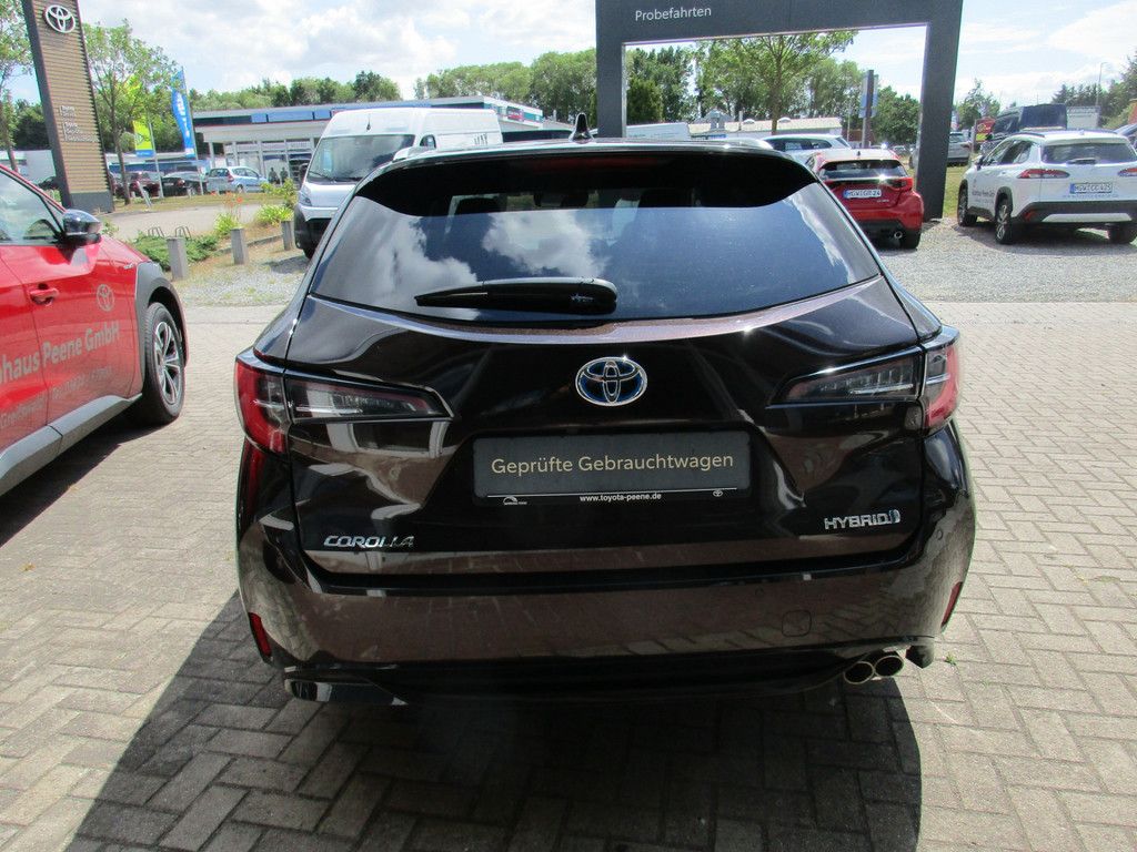 Toyota Corolla Touring Sports 2.0 Hybrid - Samsaru's Car Outlet