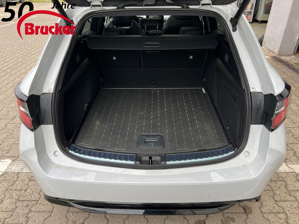 Toyota Corolla 2.0 Hybrid TS GR Sport - Samsaru's Car Outlet