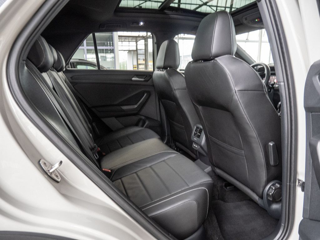 Volkswagen T-Roc black Style R-Line 2.0 TSI 4 Motion - Samsaru's Car Outlet