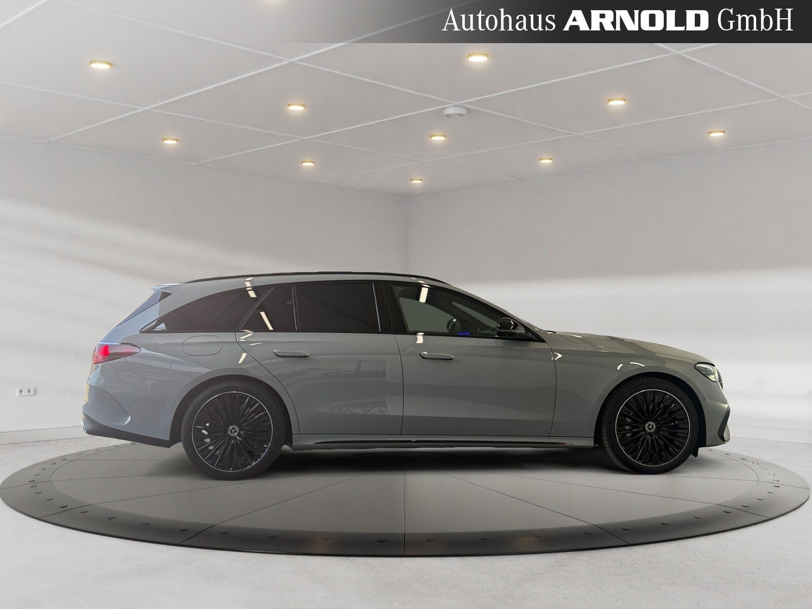 Mercedes-Benz E 450 T d 4M AMG-Line SUPERSCREEN AIRMATIC AHK !