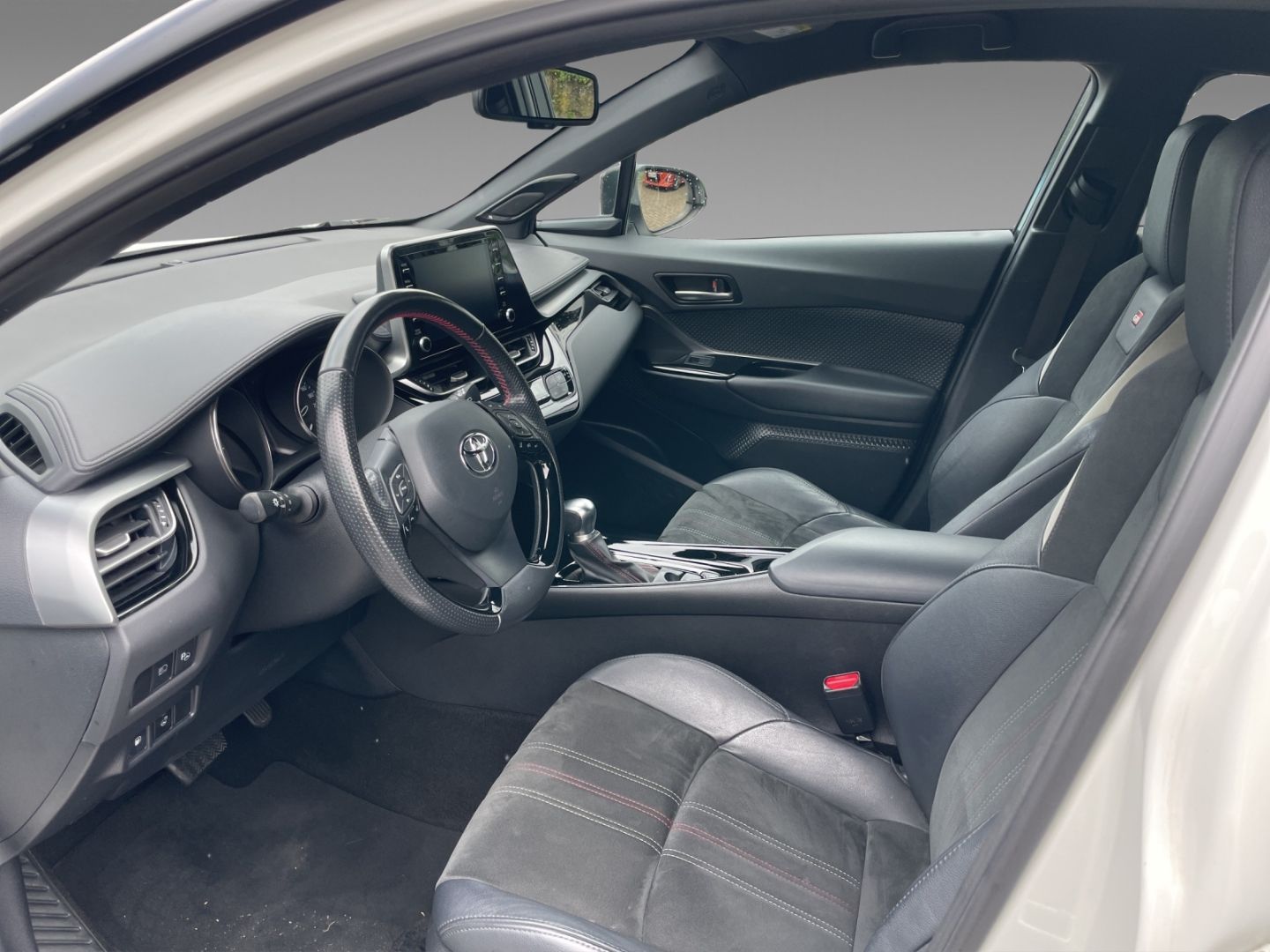 Toyota C-HR Hybrid GR Sport - Samsaru's Car Outlet
