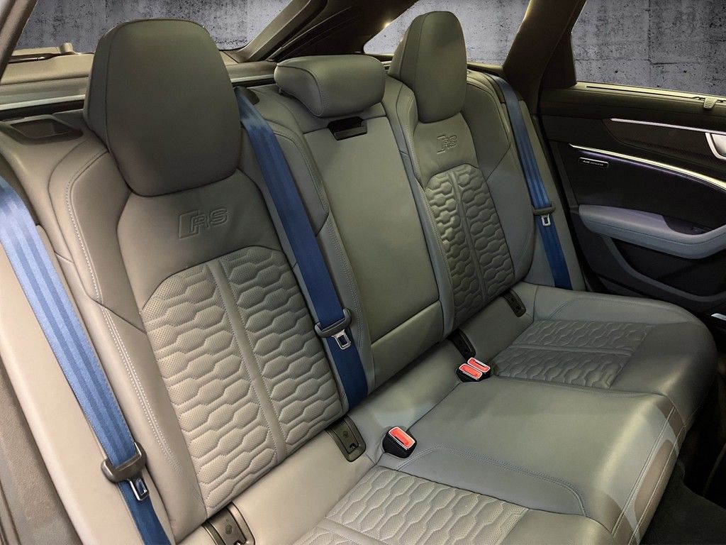 Audi RS6 Avant 4.0 TFSI quattro LED-Laser/Pano/AHK/B&