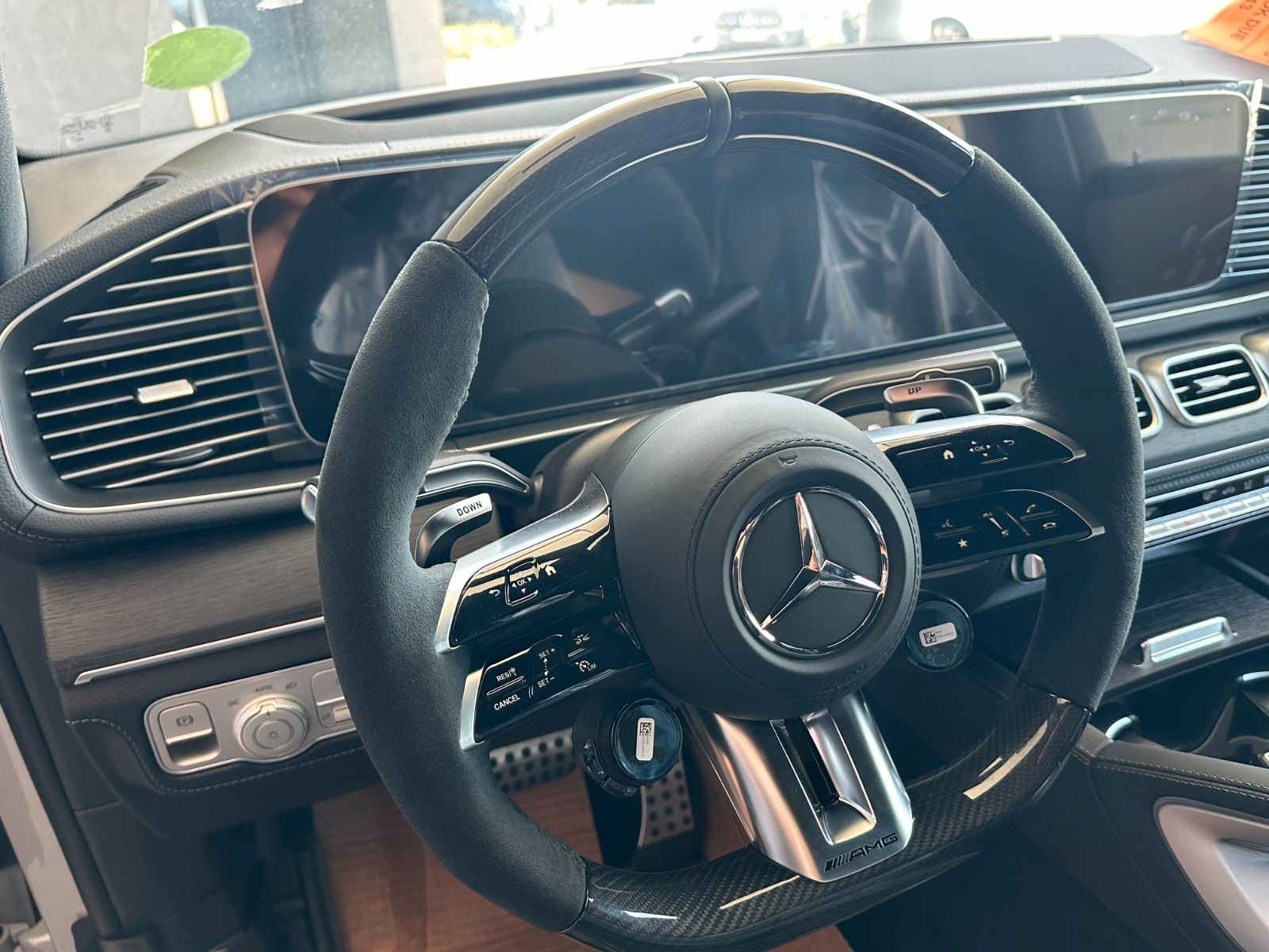 Mercedes-Benz GLE 53e AMG HYBRID*NIGHT*PANO*HUD*SOFT*BELÜF*AHK