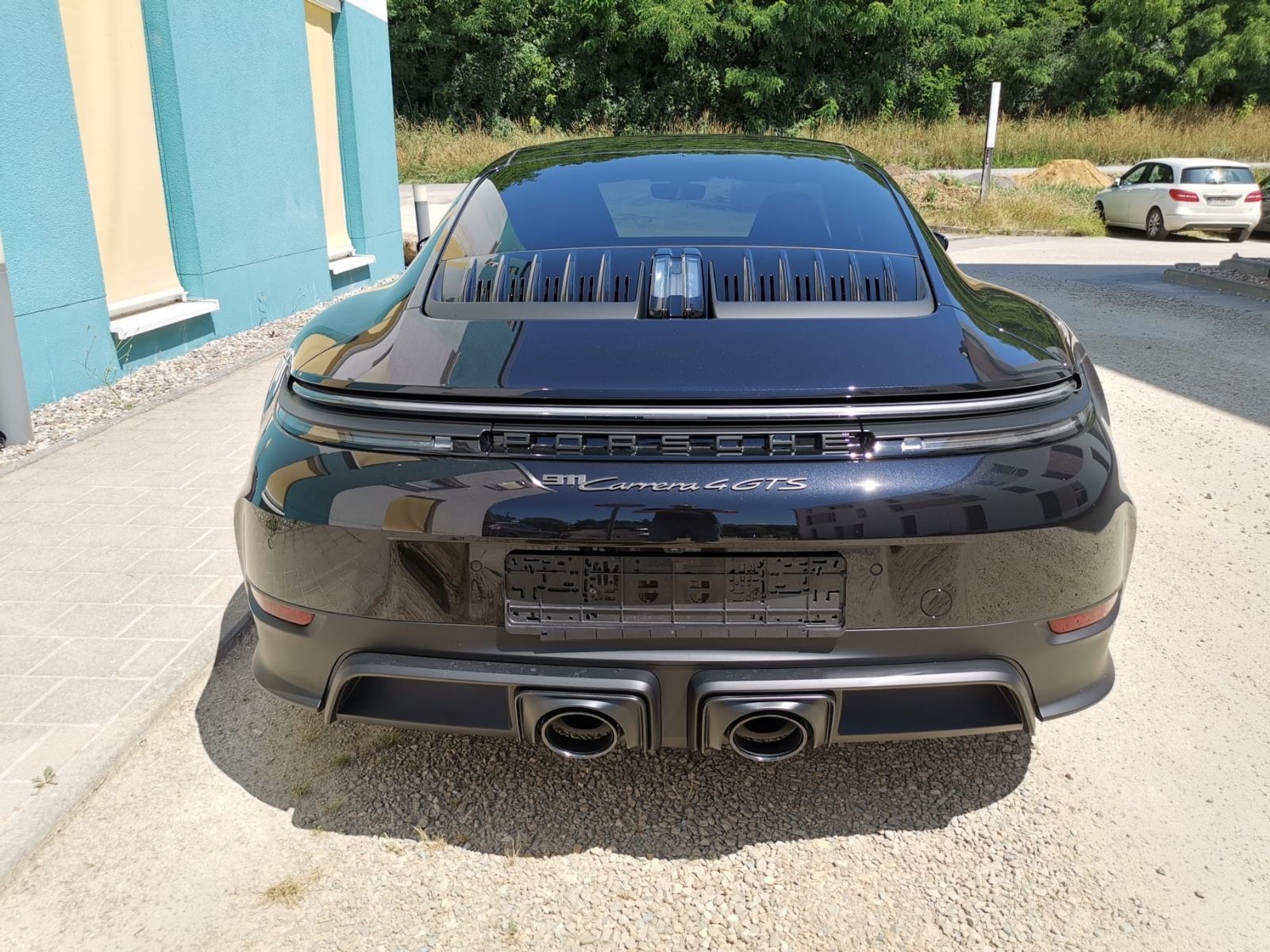 Porsche 992/911 Carrera 4 GTS Coupe - Samsaru's Car Outlet