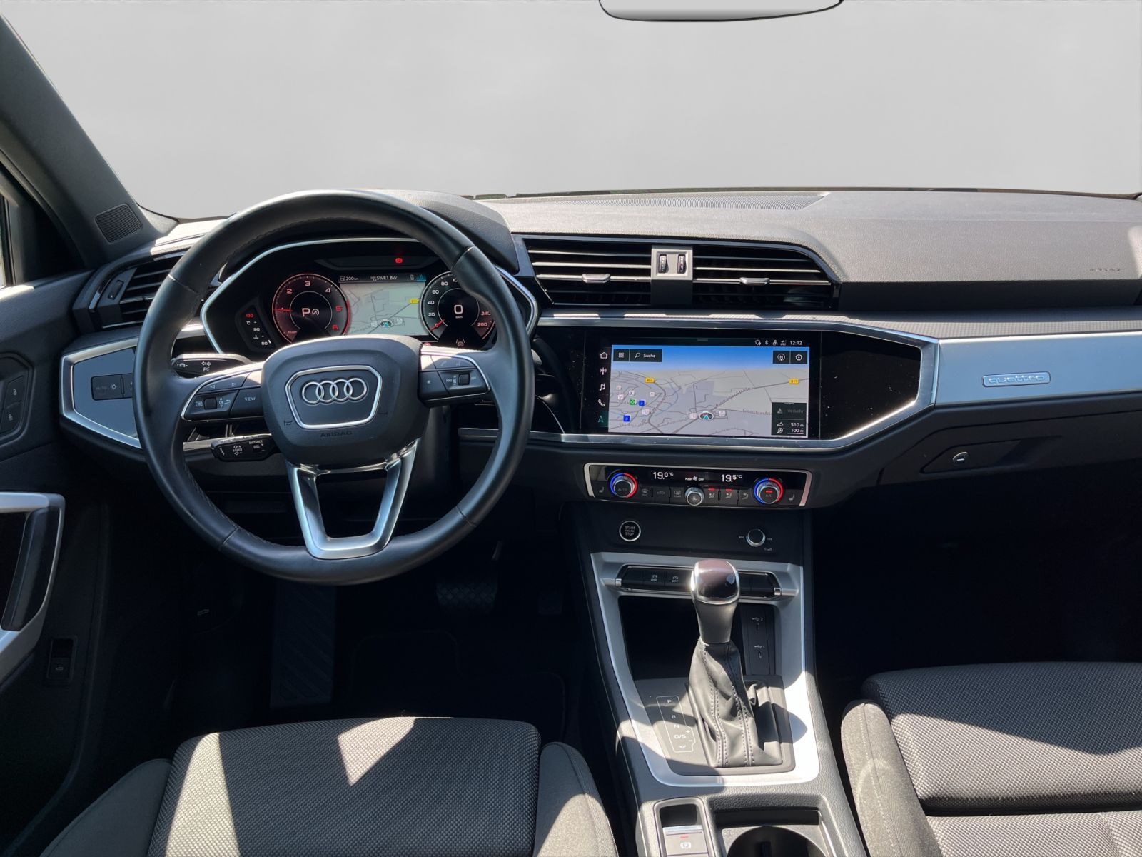 Audi Q3 40 TDI quattro - Samsaru's Car Outlet