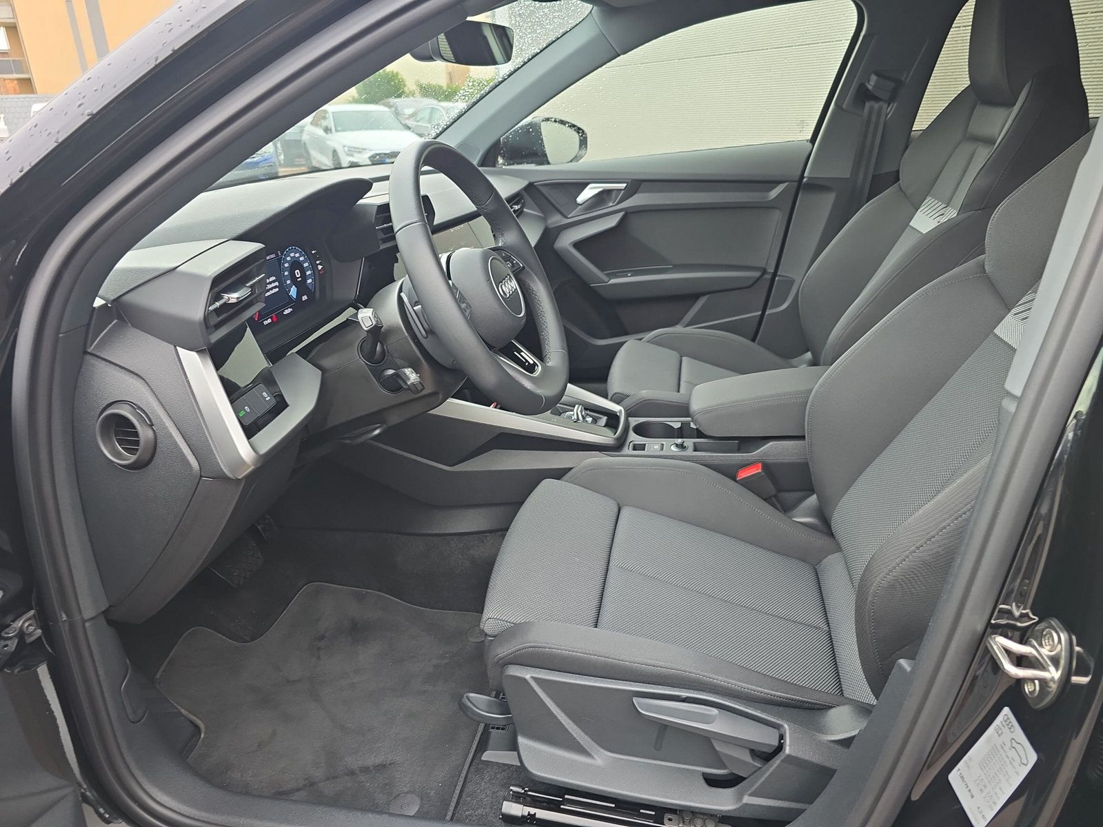 Audi A3 Sportback 30 TFSI advanced - Samsaru's Car Outlet