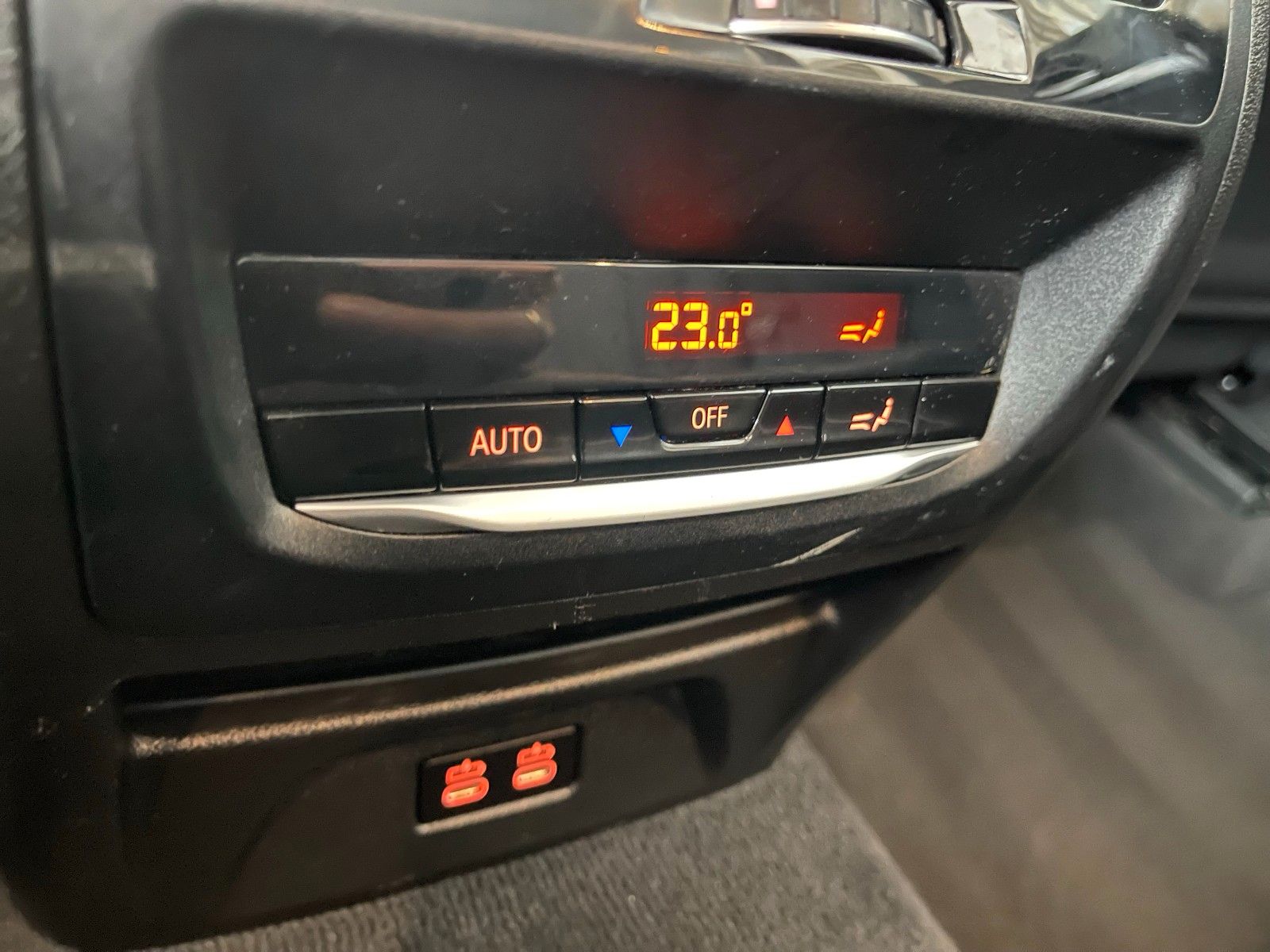 BMW X3 xDrive 20d xLINE  AHK PANO KAM Memory