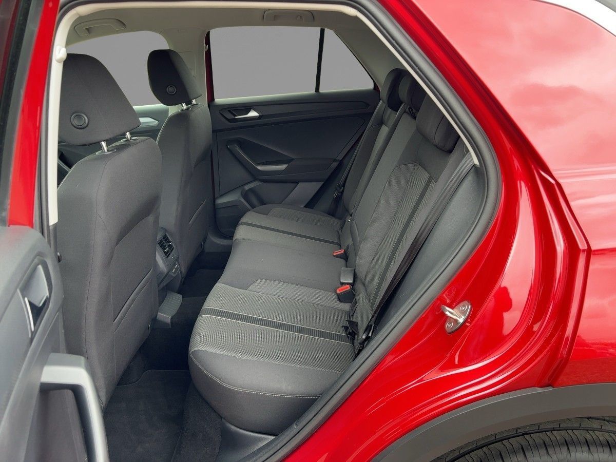Volkswagen T-Roc 1.0 Life - Samsaru's Car Outlet