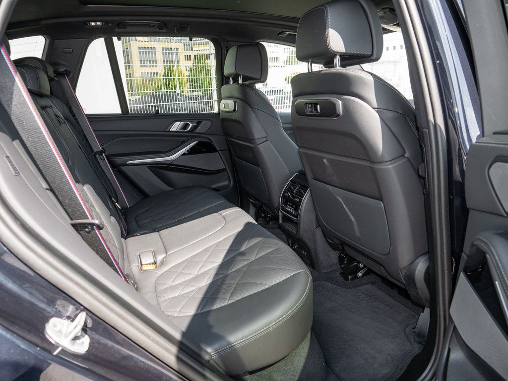 BMW X5 xDrive 40d M-Sport Pro LUFTFEDERUNG+PANO+AHK