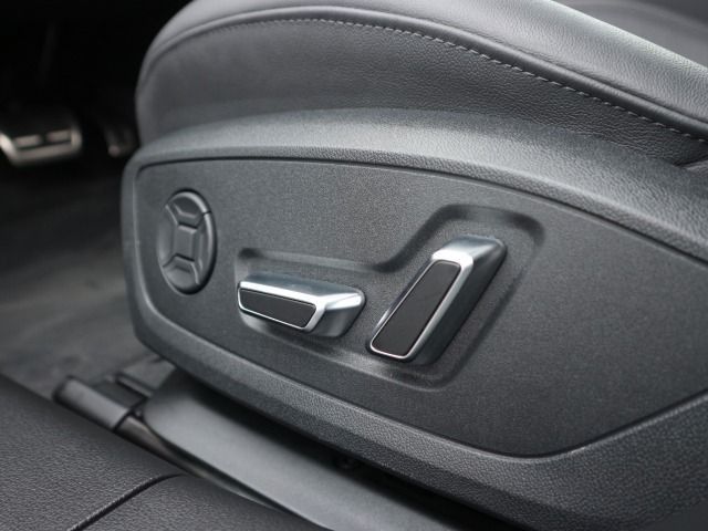 Audi RS 6 Avant RS-SPORTAGA*STANDHZG*PANO*360°*280KMH