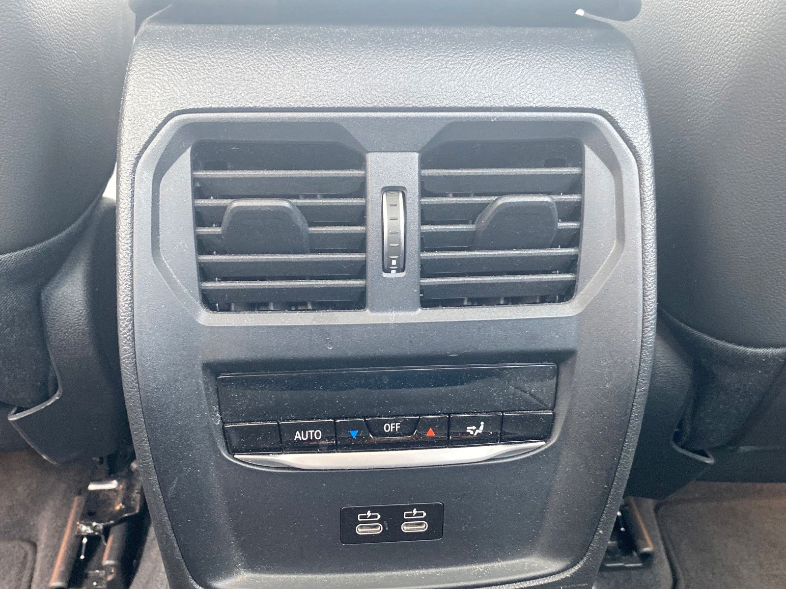 BMW 330 e - Samsaru's Car Outlet