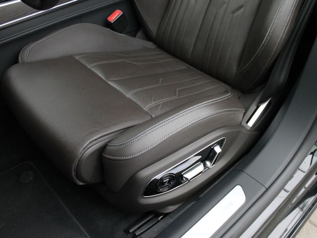 Audi A8 60 TFSIe quattro ASSISTENZ PLUS - Samsaru's Car Outlet