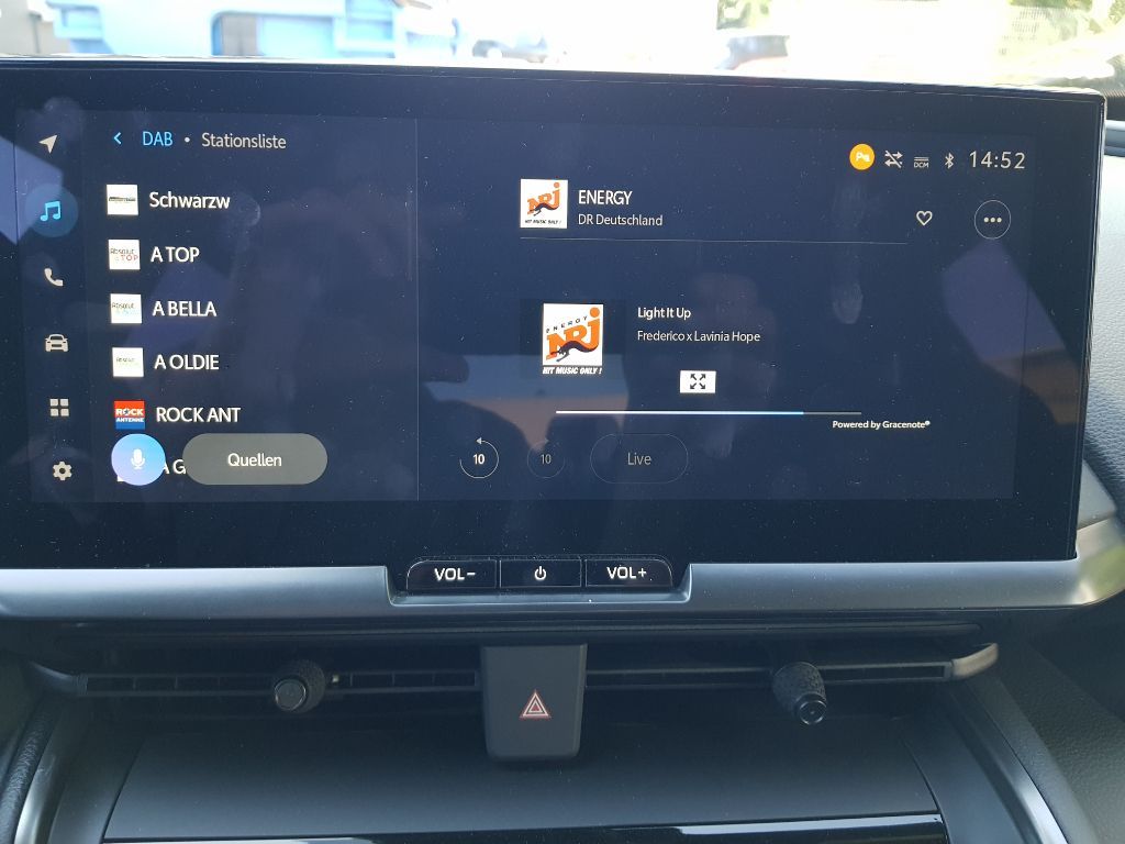 Toyota C-HR 1.8 Hybrid - Samsaru's Car Outlet