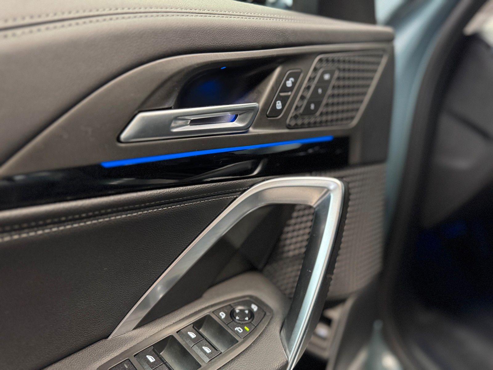 BMW X1 23d M-Sport - Samsaru's Car Outlet