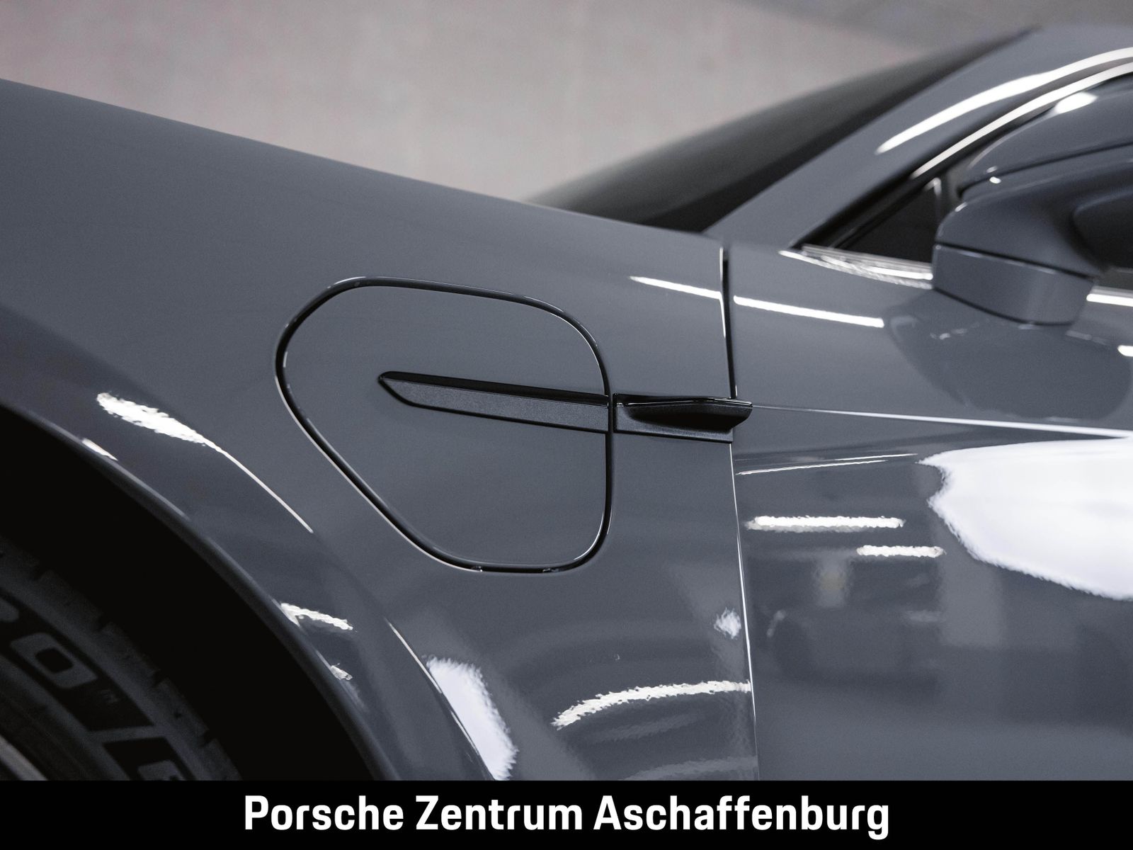 Porsche Taycan Turbo GT PTS 18 Wege Burmester