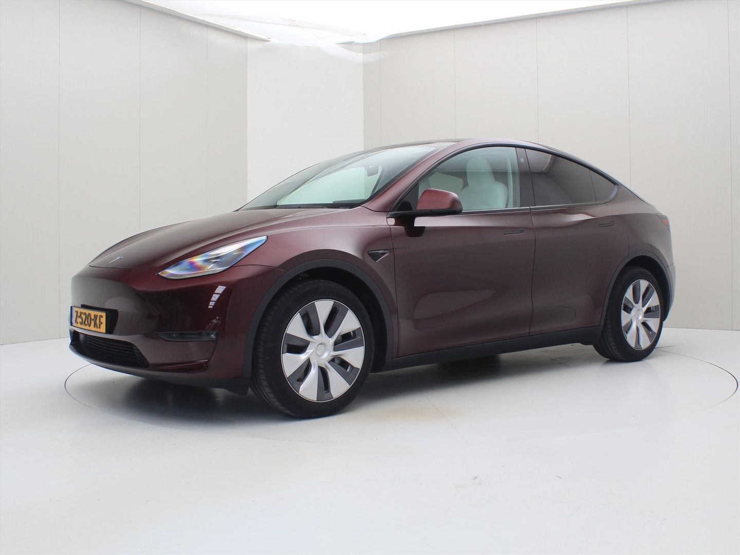 Tesla Model Y Long Range 345pk AWD 97% SoH [ CHERRY+WI