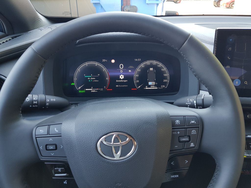 Toyota C-HR 1.8 Hybrid - Samsaru's Car Outlet