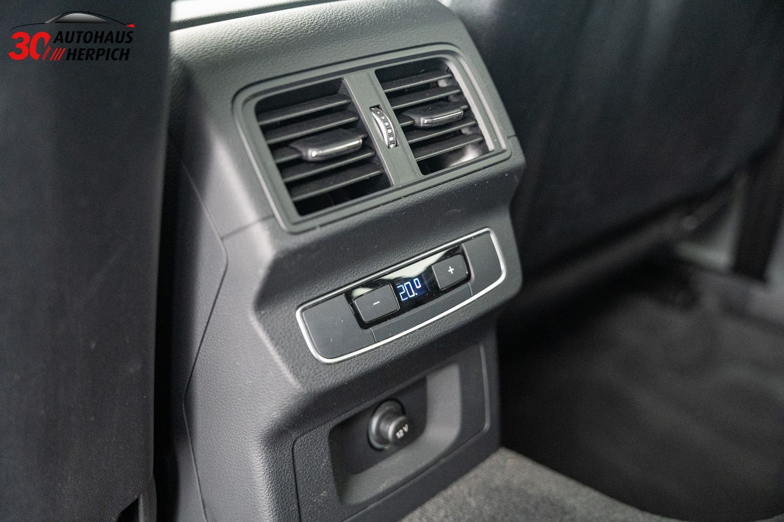 Audi Q5 40 TDI quattro S-Line RFK SHZ DAB NAVI AHK LE