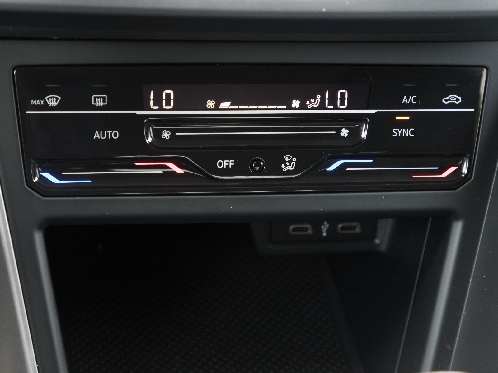 Volkswagen Taigo LIFE - Samsaru's Car Outlet