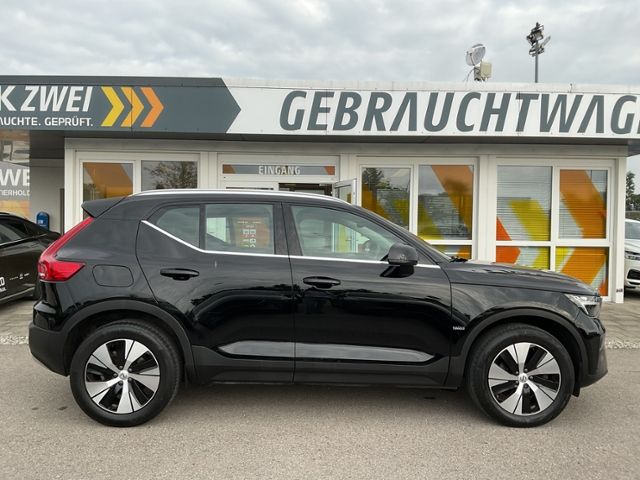 Volvo XC40 B4 Plus Bright AWD AHK LEDER STANDHZ