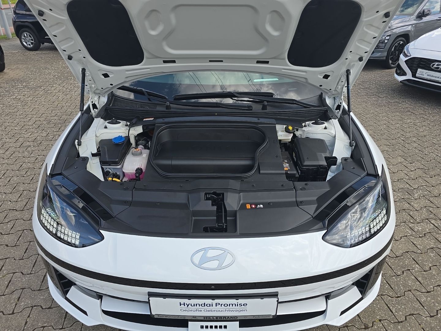 Hyundai IONIQ 6 Uniq Elektro 4WD 77,4 kWh HUD StandHZG N