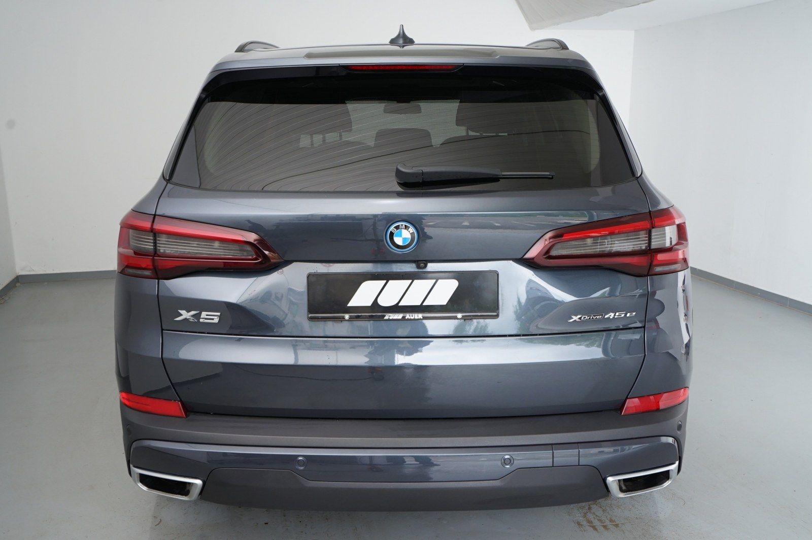 BMW X5 xDrive 45e (Navi AHK Pano HUD ACC B&W 360°)
