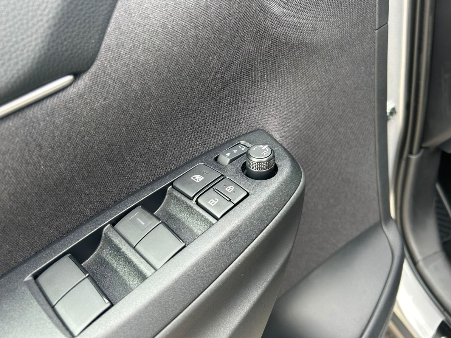 Toyota Yaris Cross Teamplayer 1.5l Hybrid Navi LED SHZ