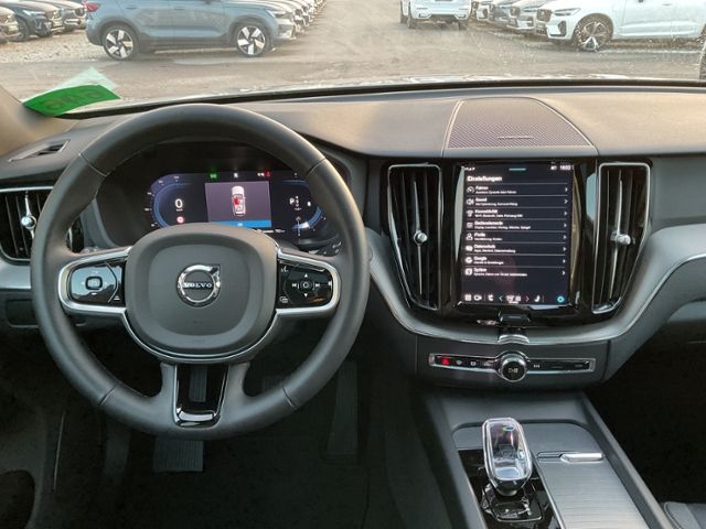 Volvo XC60 B4 Plus Dark 2WD ACC PANO 360° Allwetter