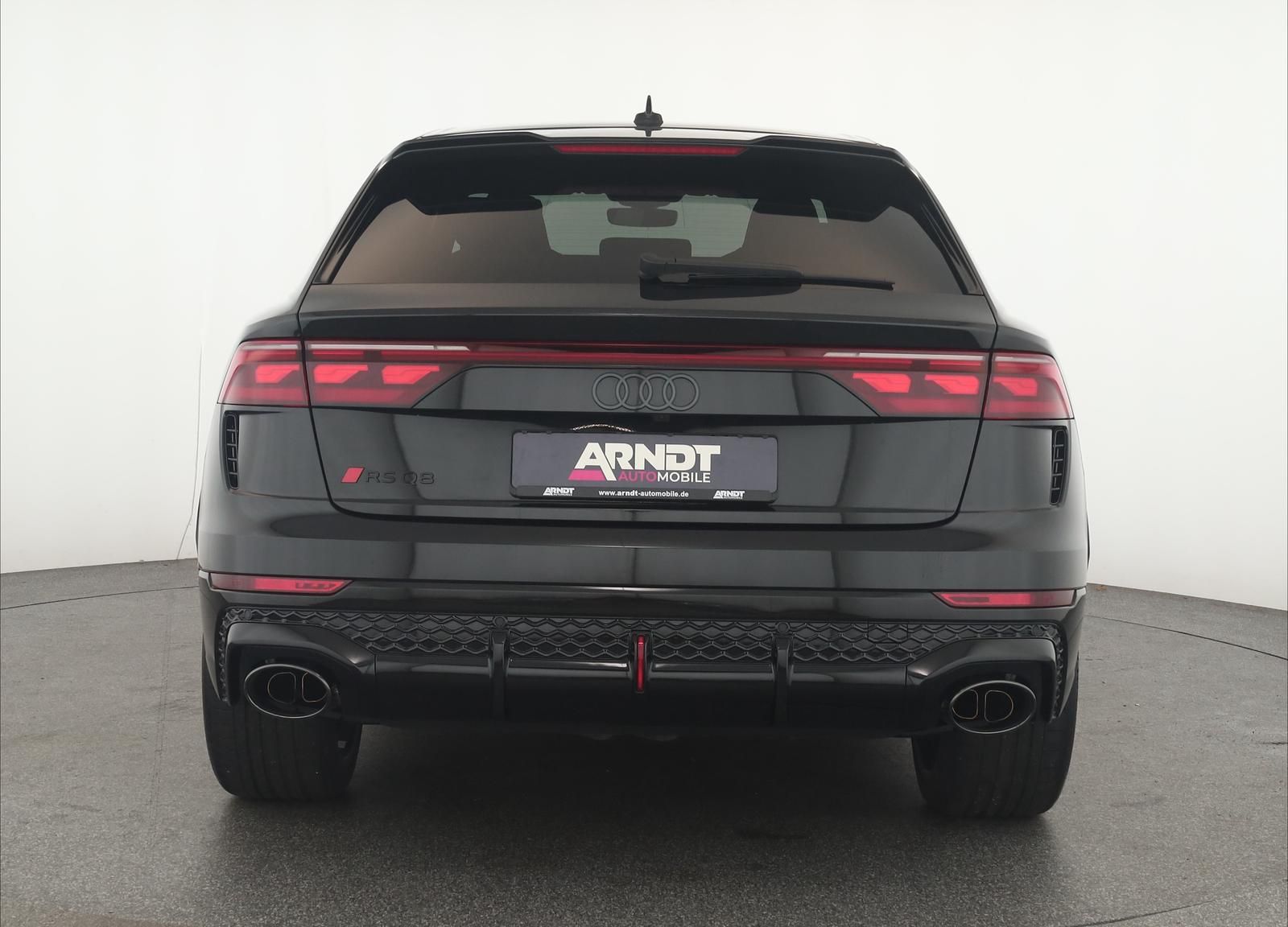 Audi RS Q8 SUV performance Laser Pano Vmax RSAbgas 23