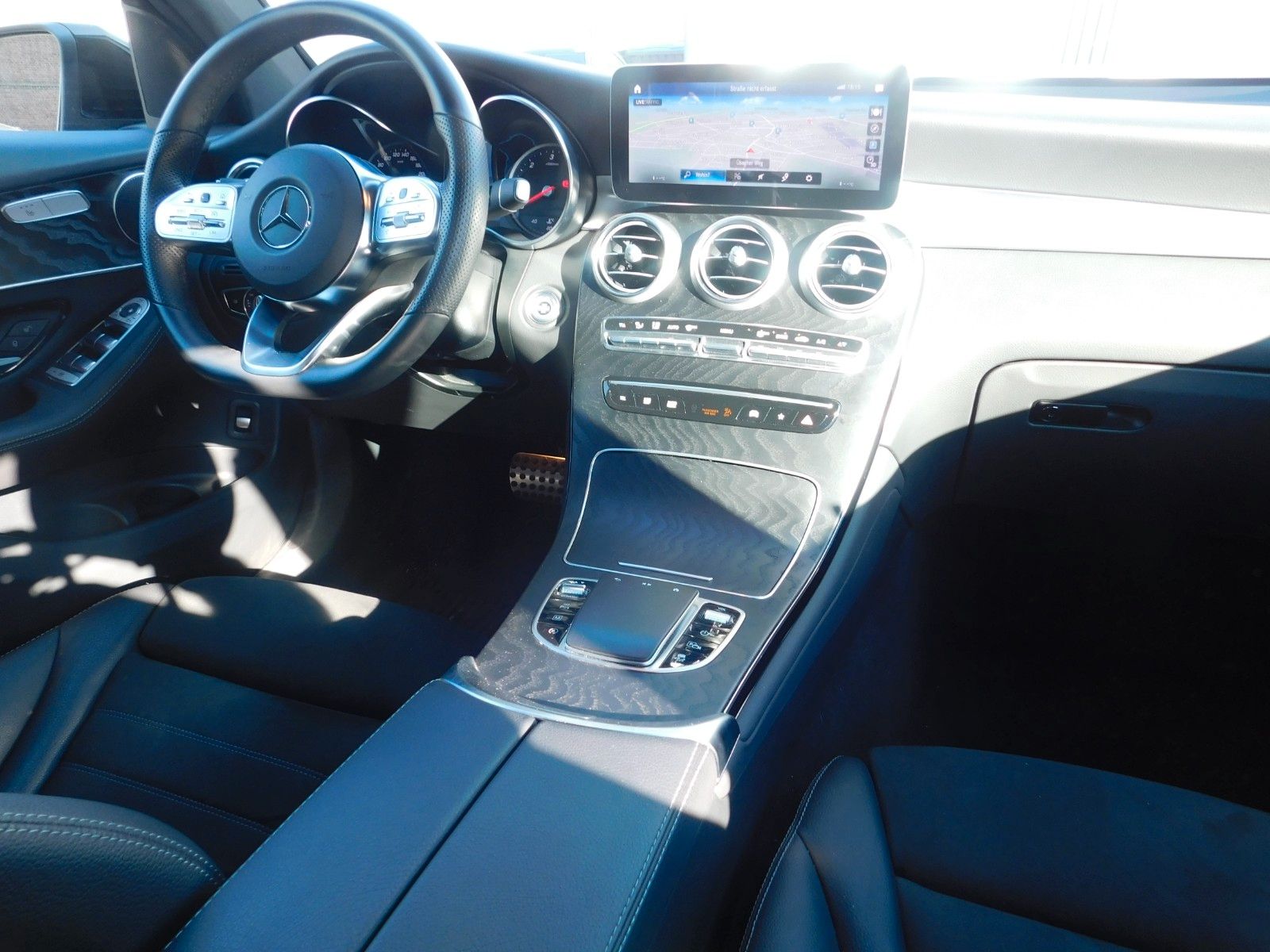Mercedes-Benz GLC 220 d 4Matic AMG - Samsaru's Car Outlet