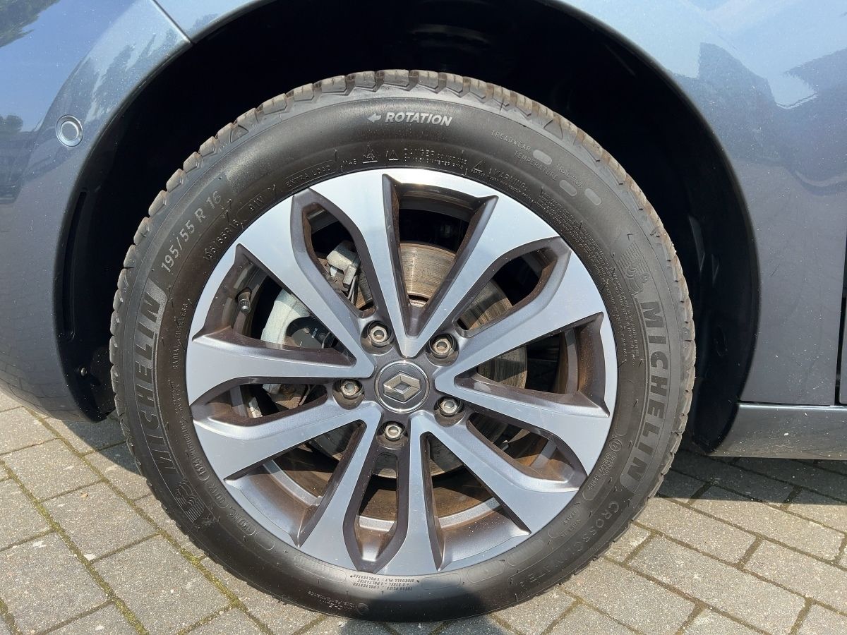 Renault ZOE R135 Z.E. 50 Intens - Samsaru's Car Outlet