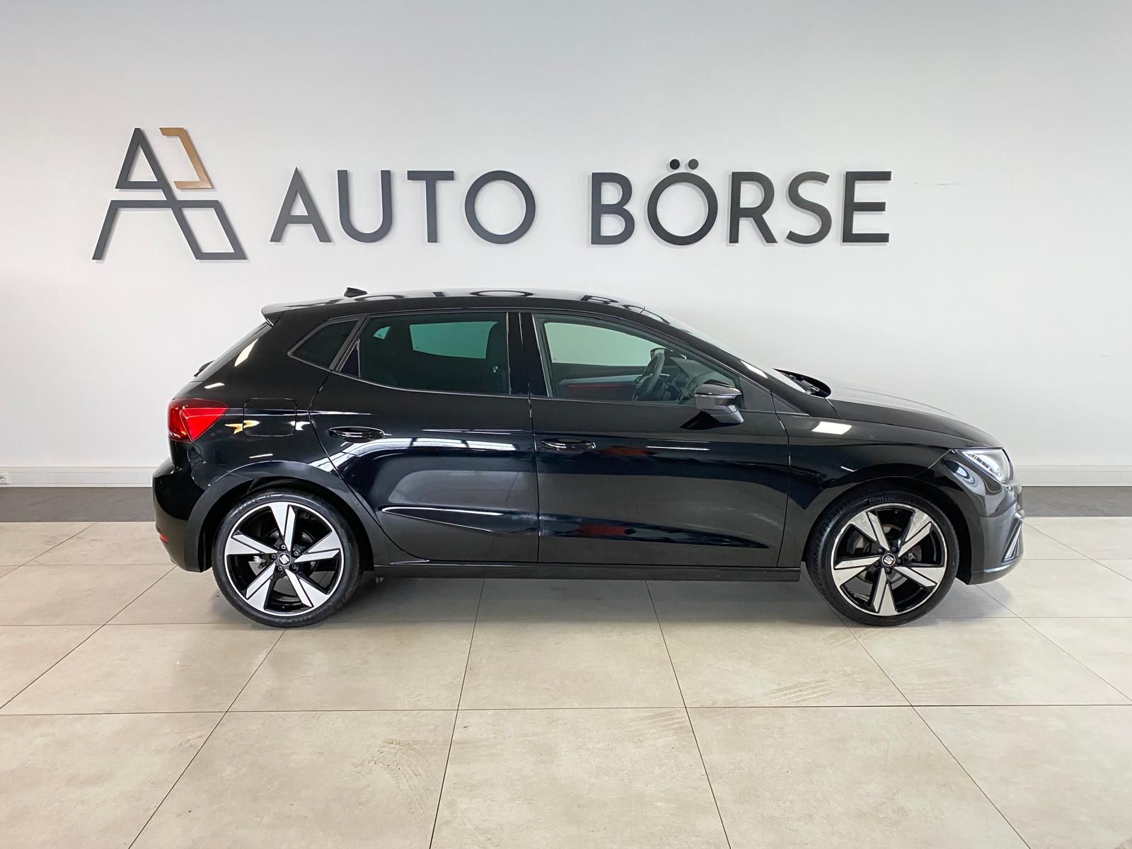 Seat Ibiza 1.0 TSI DSG FR-Line - Samsaru's Car Outlet