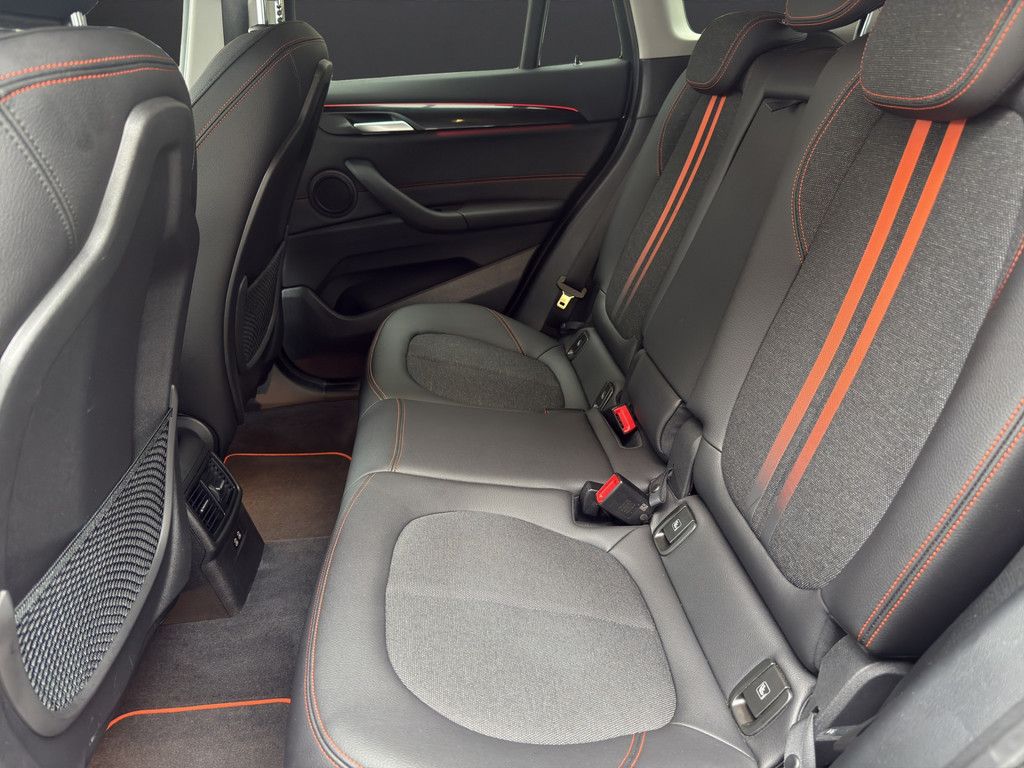 BMW X1 xDrive18d SPORTLINE - Samsaru's Car Outlet