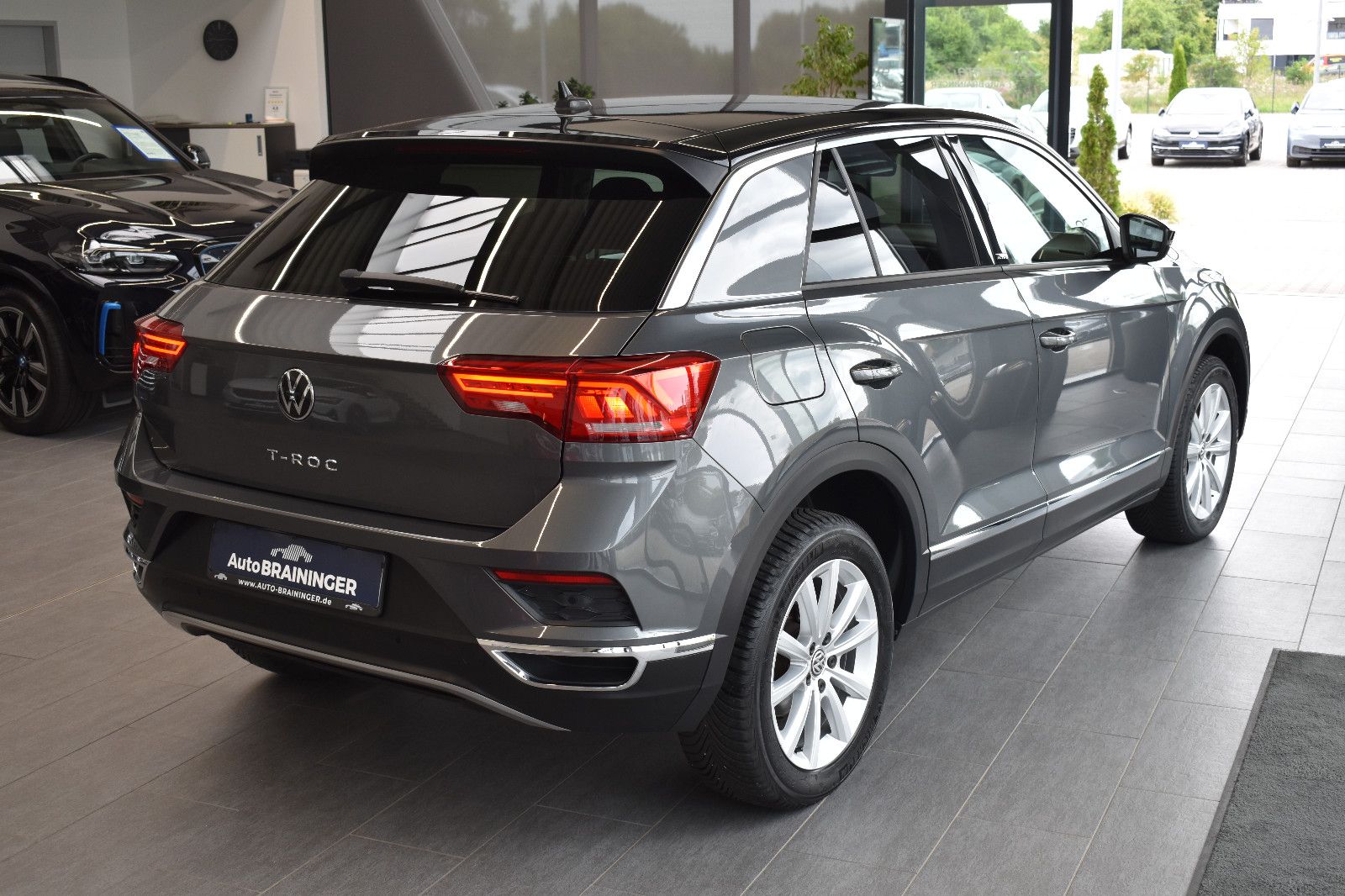 Volkswagen T-Roc 2.0TDI DSG Active - Samsaru's Car Outlet