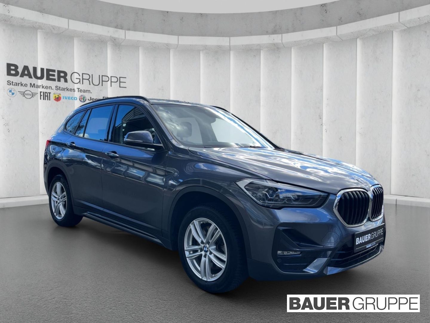 BMW X1 xDrive 20 d Sport Line - Samsaru's Car Outlet