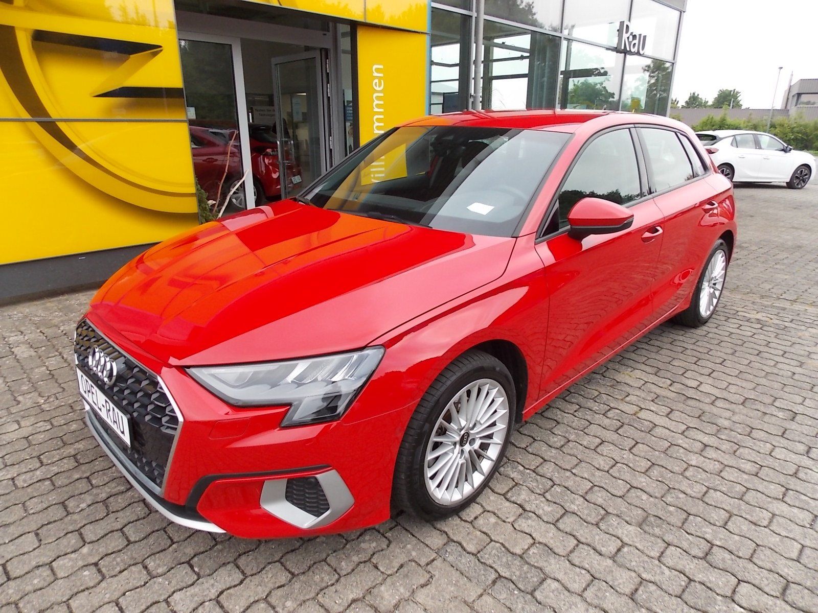 Audi A3 30 TFSI Sportback S tronic advanced