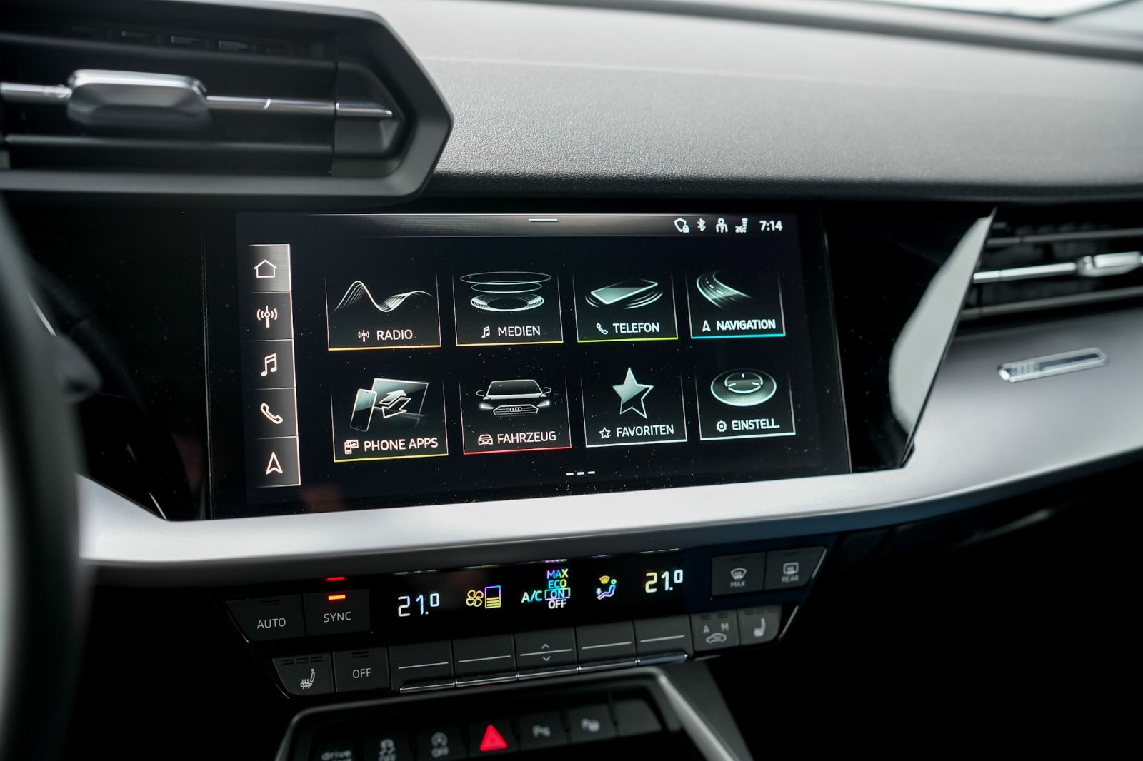 Audi A3 Sportback 35 TFSI advanced - Samsaru's Car Outlet