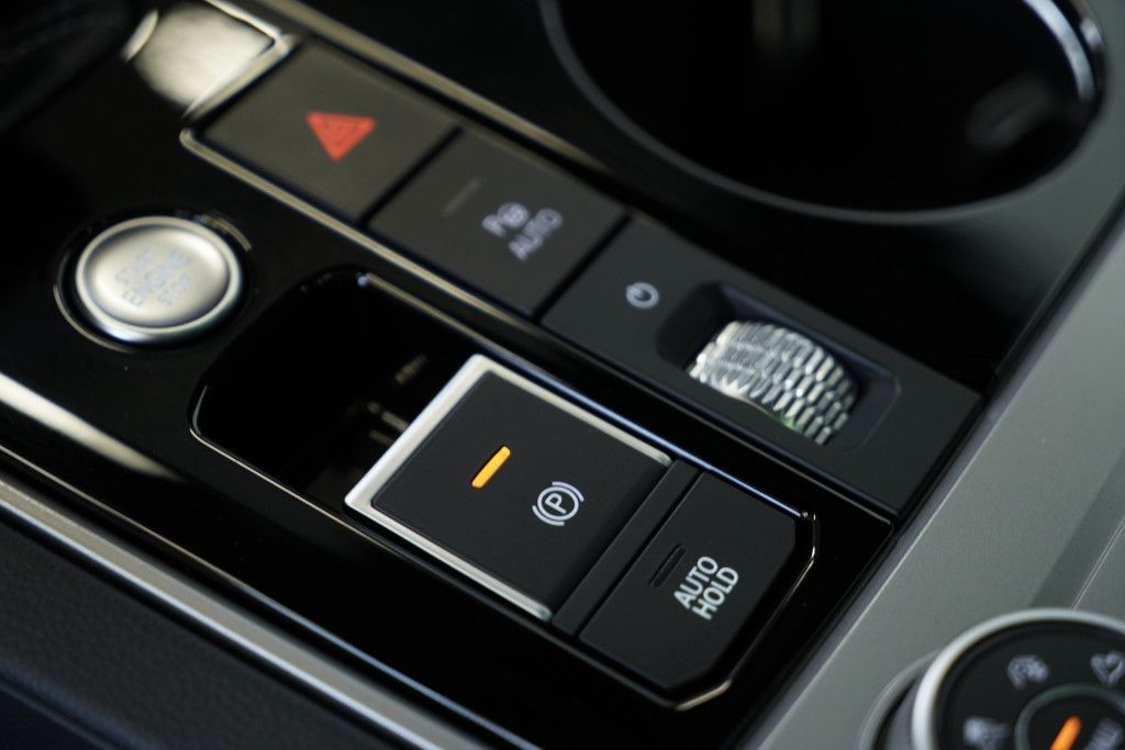 Volkswagen Touareg 4.0 TDI DSG 4M R line - Samsaru's Car Outlet