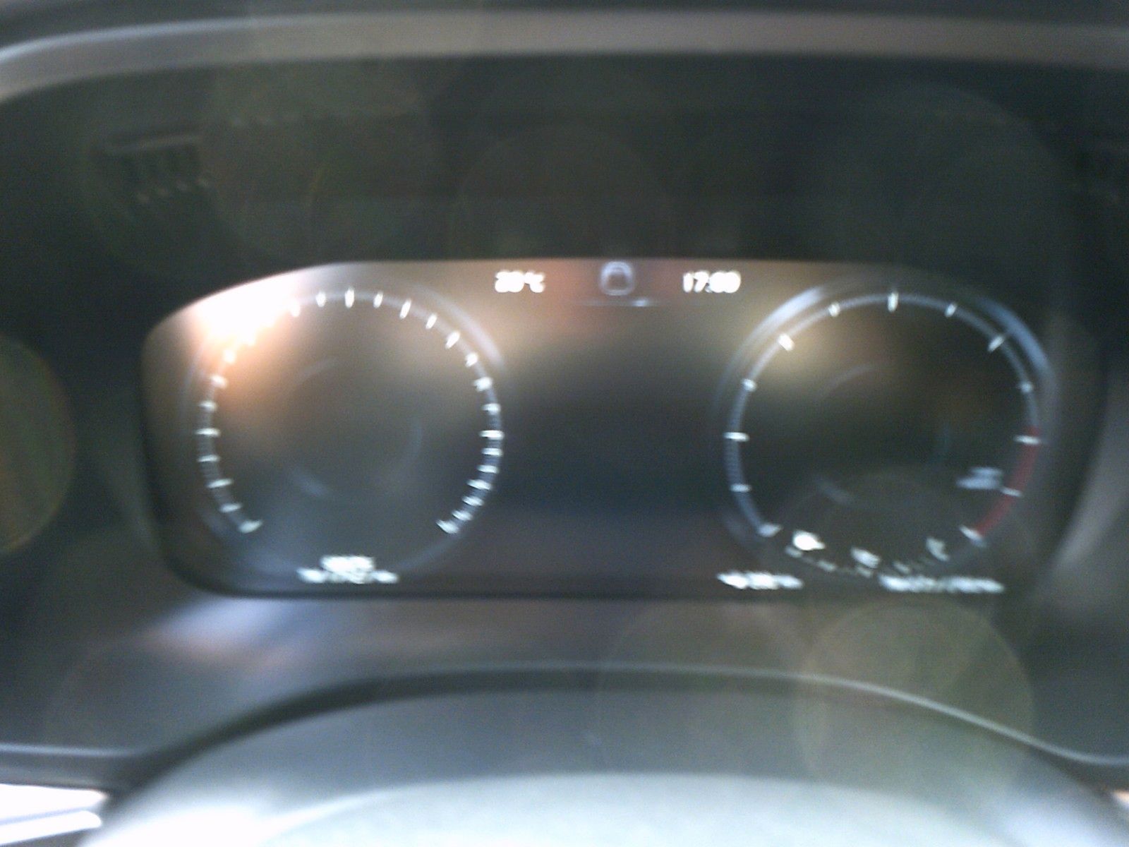 Volvo XC60 Momentum Pro 2WD - Samsaru's Car Outlet