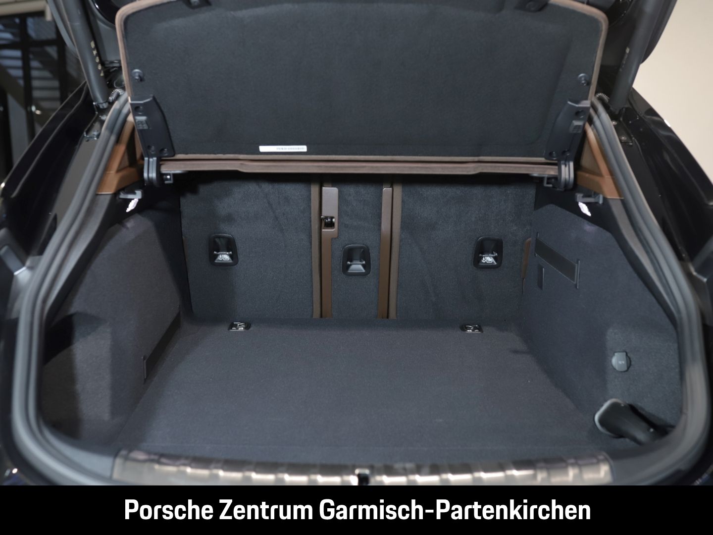Porsche Taycan Turbo Cross Turismo 360 Kamera Klima ACC