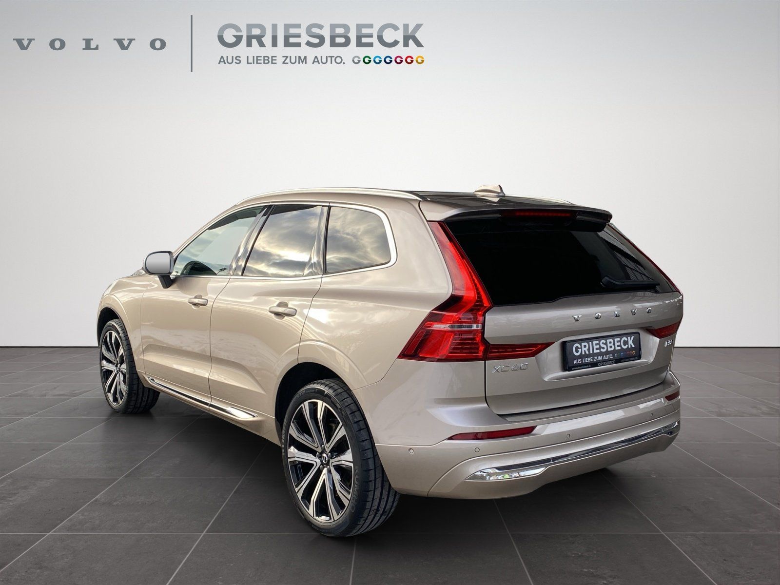 Volvo XC60 B5 Ultimate Bright AWD*AHK*Pano*4xSHZ*Luft*